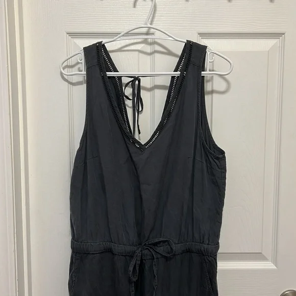 Jumper - Picture 2 of 4